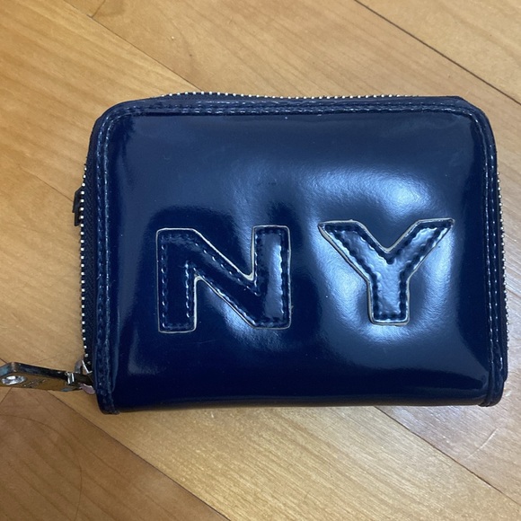 DKNY navy wallet - Picture 2 of 3